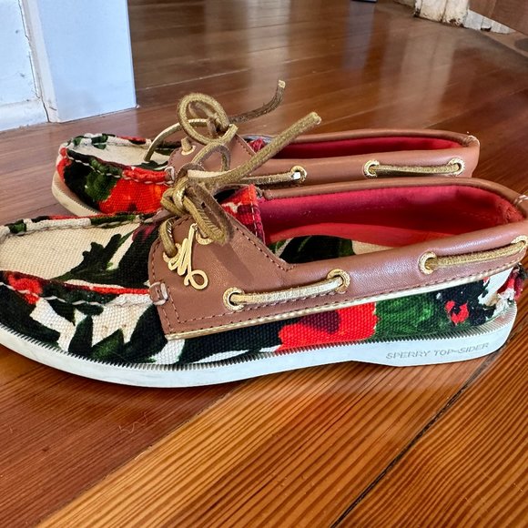 Milly for Sperry Limited Edition - 2-Eye in Roses Print Canvas - Size 6 - Picture 4 of 5